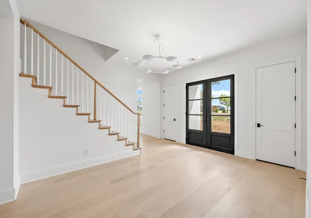 Photo 4 of Single family home for sale at 1111 Lakeway Dr, Sanger, TX 76266 | MLS# 21380974 | Listing updated on 2026-09-13