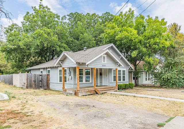 Photo 3 of Single family home for sale at 2543 E Ann Arbor Ave, Dallas, TX 75216 | MLS# 21381031 | Listing updated on 2026-09-25