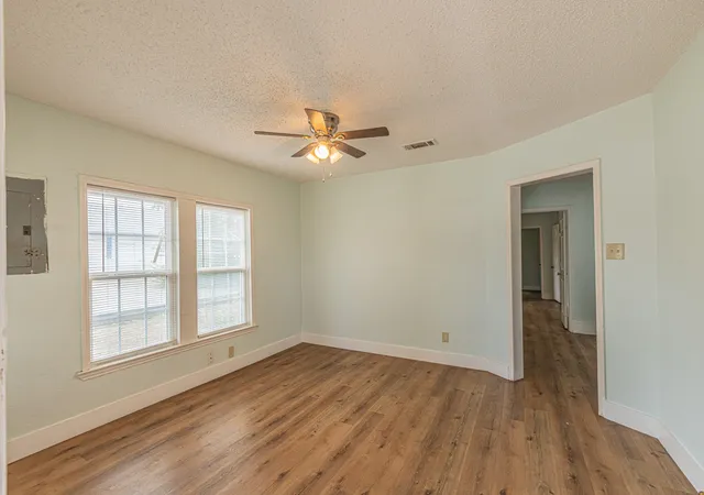 Photo 3 of Single family home for sale at 2543 E Ann Arbor Ave, Dallas, TX 75216 | MLS# 21381031 | Listing updated on 2026-09-25