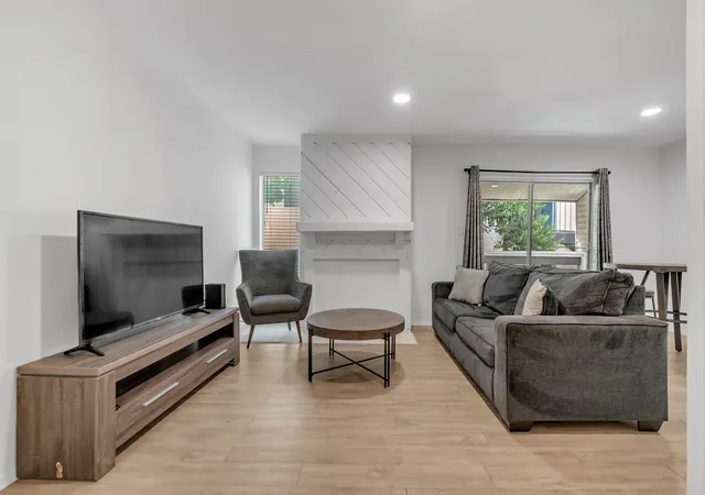 Photo 2 of Condo for sale at 7431 Holly Hl Dr #215, Dallas, TX 75231 | MLS# 21358995 | Listing updated on 2026-09-23