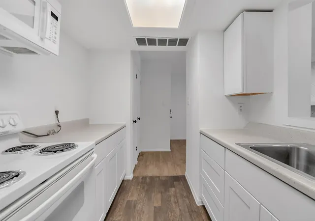 Photo 3 of Condo for sale at 7431 Holly Hl Dr #215, Dallas, TX 75231 | MLS# 21358995 | Listing updated on 2026-09-23