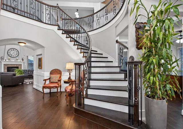Photo 3 of Single family home for sale at 215 Dominion Dr, Wylie, TX 75098 | MLS# 21380786 | Listing updated on 2026-09-19