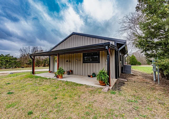 Photo 3 of Single family home for sale at 4599 County Rd 660, Farmersville, TX 75442 | MLS# 21381551 | Listing updated on 2026-10-06