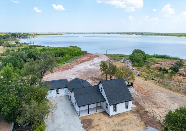 Photo 3 of Single family home for sale at 859 Choctaw Point, Abilene, TX 79601 | MLS# 21378461 | Listing updated on 2026-10-02