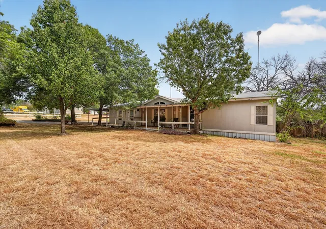 Photo 2 of Manufactured home for sale at 460 Valley View Dr, Azle, TX 76020 | MLS# 21380166 | Listing updated on 2026-09-09