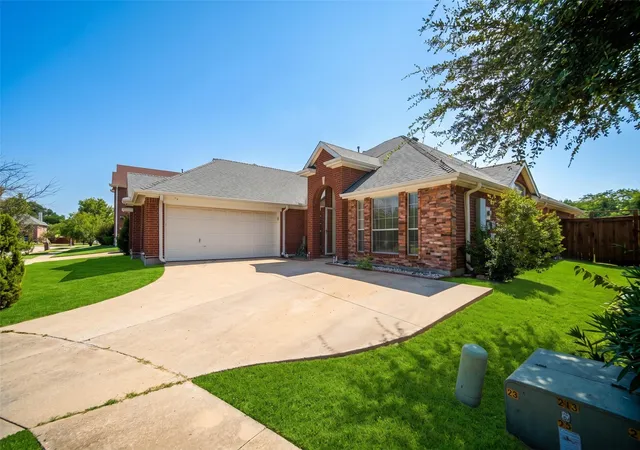 Photo 2 of Single family home for sale at 3413 Castleman Cvs Dr, Garland, TX 75040 | MLS# 21373459 | Listing updated on 2026-09-13