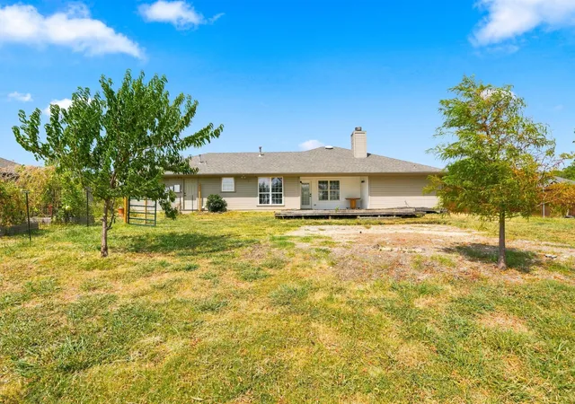 Photo 24 of Sale Pending at 213 Bryant St, Pottsboro, TX 75076 | MLS# 21381573 | Listing updated on 2026-10-04