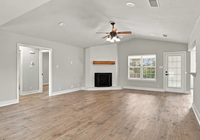 Photo 4 of Sale Pending at 213 Bryant St, Pottsboro, TX 75076 | MLS# 21381573 | Listing updated on 2026-10-04