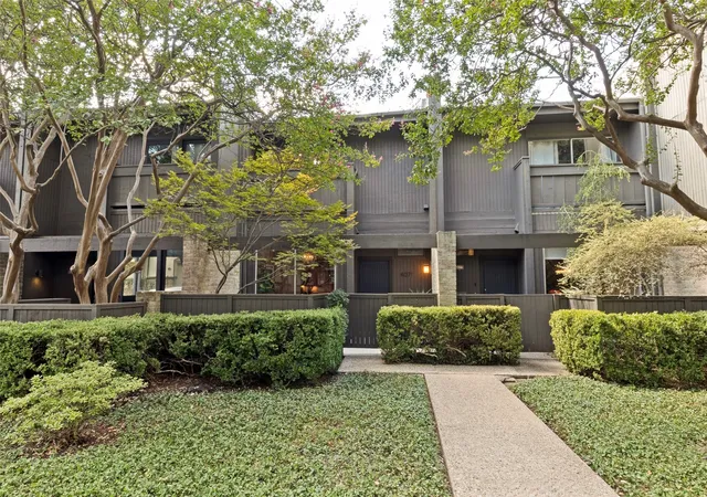 Photo 1 of Sale Pending at 4071 Buena Vista St, Dallas, TX 75204 | MLS# 21380587 | Listing updated on 2026-09-18