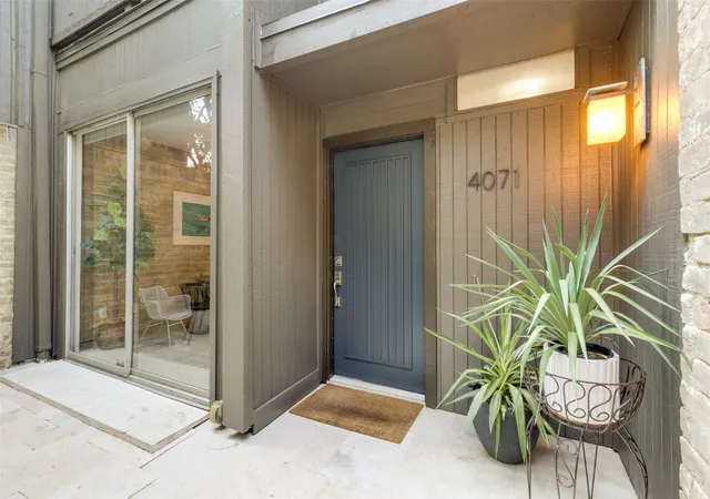 Photo 2 of Sale Pending at 4071 Buena Vista St, Dallas, TX 75204 | MLS# 21380587 | Listing updated on 2026-09-18
