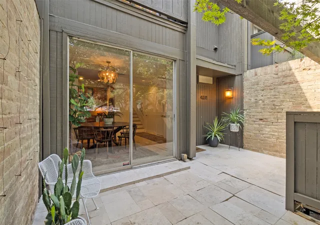 Photo 3 of Sale Pending at 4071 Buena Vista St, Dallas, TX 75204 | MLS# 21380587 | Listing updated on 2026-09-18