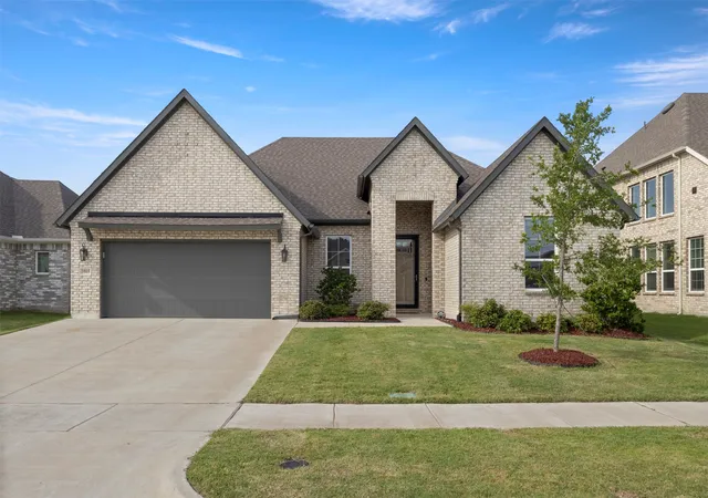 Photo 1 of Sale Pending at 3905 Henley Ln, Garland, TX 75043 | MLS# 21381576 | Listing updated on 2026-09-26