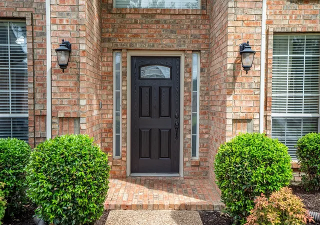 Photo 4 of Single family home for sale at 2116 Tennyson Dr, Flower Mound, TX 75028 | MLS# 21376116 | Listing updated on 2026-09-13