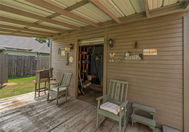 Photo 4 of Single family home for sale at 1505 Whitehall Dr, Shreveport, LA 71105 | MLS# 21380832 | Listing updated on 2026-09-09