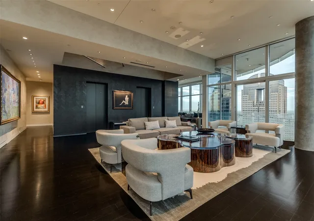 Photo 4 of Condo for sale at 1918 Olive St #4202, Dallas, TX 75201 | MLS# 21381065 | Listing updated on 2026-09-09