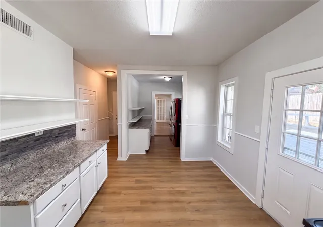 Photo 4 of Single family home for sale at 615 NW 5th Avenue, Mineral Wells, TX 76067 | MLS# 21378715 | Listing updated on 2026-09-14