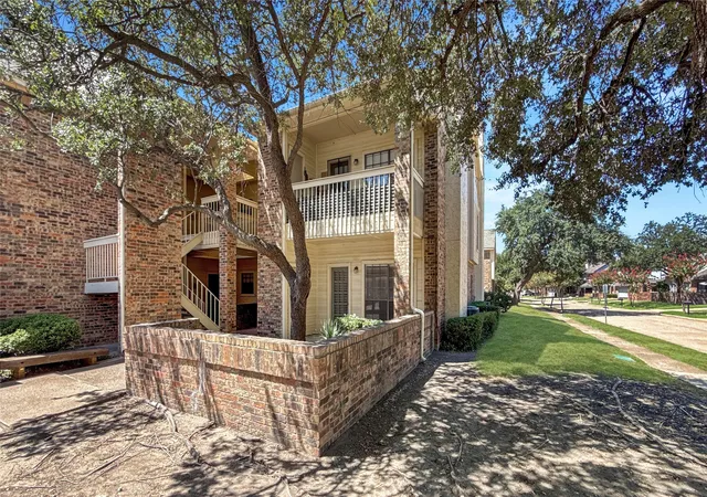 Photo 1 of Townhouse for sale at 3110 Devonshire Dr #115, Plano, TX 75075 | MLS# 21379621 | Listing updated on 2026-09-13
