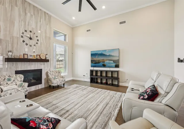 Photo 3 of Single family home for sale at 1330 Heavenly Pl, Wylie, TX 75098 | MLS# 21380797 | Listing updated on 2026-09-09