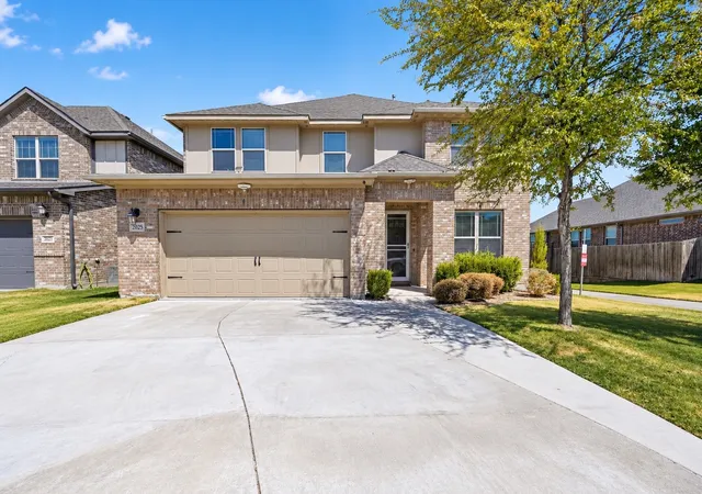 Photo 2 of Single family home for sale at 2025 Lake Front Trl, Garland, TX 75043 | MLS# 21378175 | Listing updated on 2026-09-10
