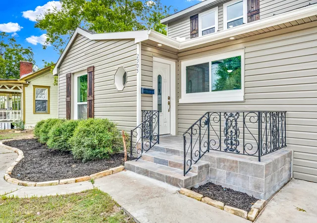 Photo 2 of Single family home for sale at 2305 Stanford St, Greenville, TX 75401 | MLS# 21381681 | Listing updated on 2026-09-14