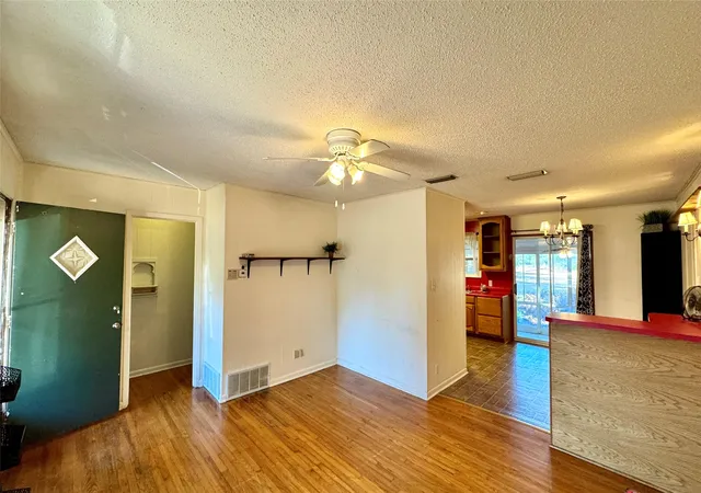 Photo 4 of Sale Pending at 205 Davidson Dr, Terrell, TX 75160 | MLS# 21381659 | Listing updated on 2026-09-14