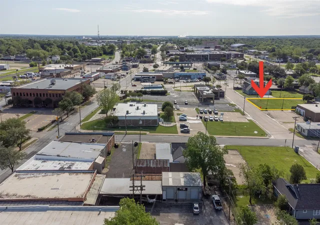 Photo 1 of Land for sale at 118 W College St, Mesquite, TX 75149 | MLS# 21381673 | Listing updated on 2026-09-09
