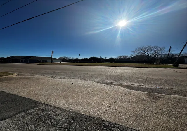 Photo 3 of Land for sale at 118 W College St, Mesquite, TX 75149 | MLS# 21381673 | Listing updated on 2026-09-09