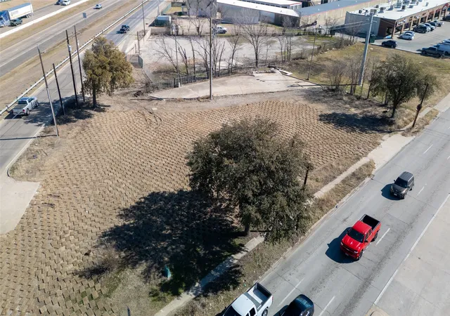 Photo 1 of Land for sale at 1020 Us Hwy 80 E, Mesquite, TX 75149 | MLS# 21381664 | Listing updated on 2026-09-09