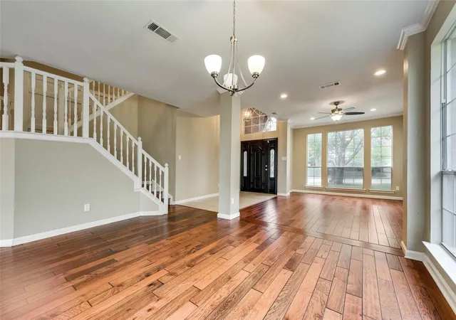 Photo 2 of Single family home for sale at 4319 Vine Ridge Ct, Arlington, TX 76017 | MLS# 21381660 | Listing updated on 2026-09-09