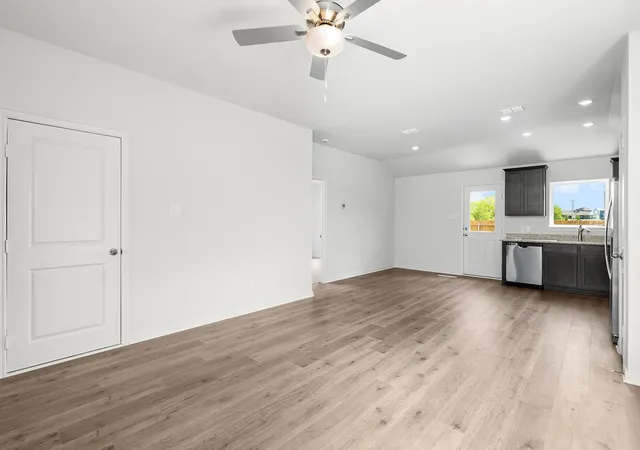 Photo 3 of Single family home for sale at 8324 White Wolf Trl, Ponder, TX 76259 | MLS# 21381714 | Listing updated on 2026-09-09