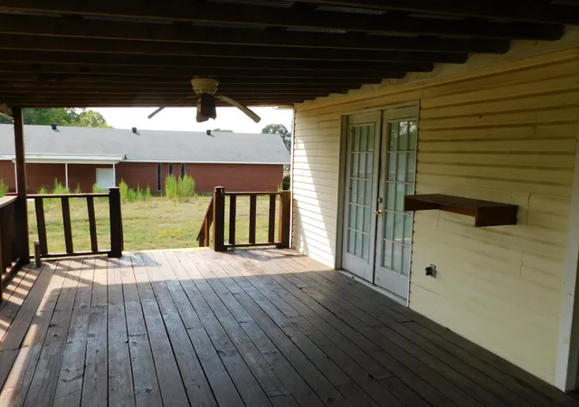 Photo 3 of Single family home for sale at 745 E Highway 355, Hope, AR 71801 | MLS# 21381735 | Listing updated on 2026-09-09