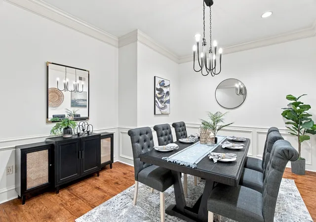 Listing Photo 5 - Condo for sale in building located at 3303 Blackburn St, Dallas, TX 75204 - Unit #306