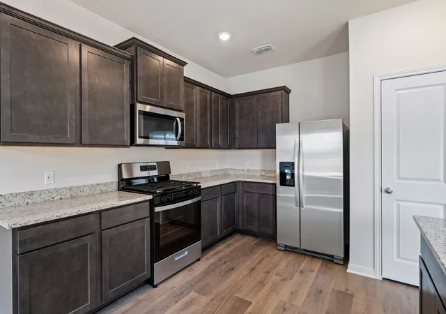 Photo 3 of Single family home for sale at 8433 White Wolf Trl, Ponder, TX 76259 | MLS# 21381759 | Listing updated on 2026-09-09
