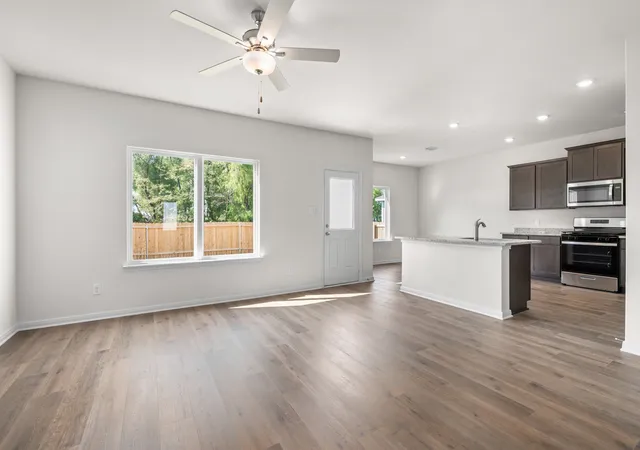 Photo 4 of Single family home for sale at 8433 White Wolf Trl, Ponder, TX 76259 | MLS# 21381759 | Listing updated on 2026-09-09