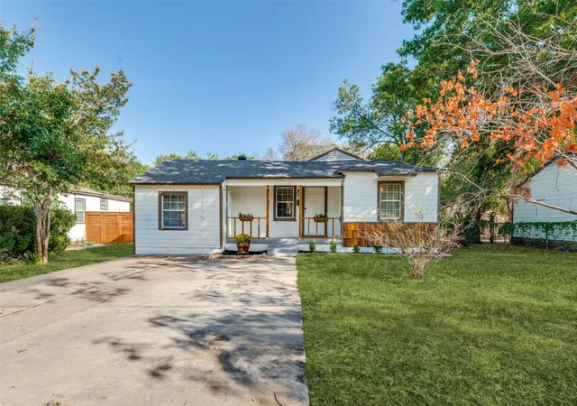 Photo 2 of Single family home for sale at 3153 Shadow Wood Dr, Dallas, TX 75224 | MLS# 21380736 | Listing updated on 2026-09-12