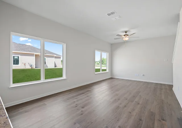 Photo 4 of Single family home for sale at 8444 White Wolf Trl, Ponder, TX 76259 | MLS# 21381767 | Listing updated on 2026-09-09