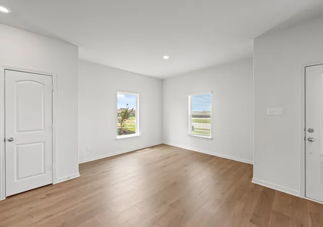 Photo 4 of Single family home for sale at 13520 Turtle Mountain Rd, Ponder, TX 76259 | MLS# 21381787 | Listing updated on 2026-10-02