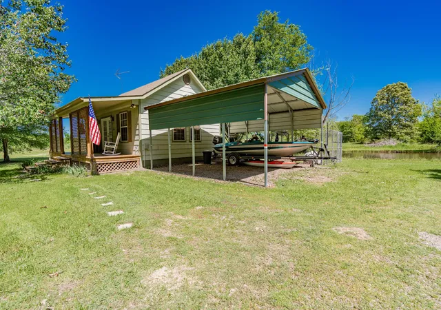 Photo 3 of Single family home for sale at 1830 Fm 288, Quitman, TX 75783 | MLS# 21381755 | Listing updated on 2026-09-29
