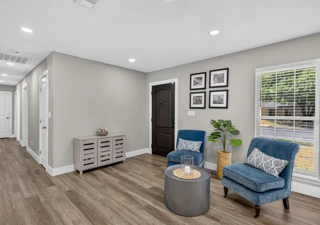 Photo 4 of Single family home for sale at 11335 Mccree Rd, Dallas, TX 75238 | MLS# 21381061 | Listing updated on 2026-10-07