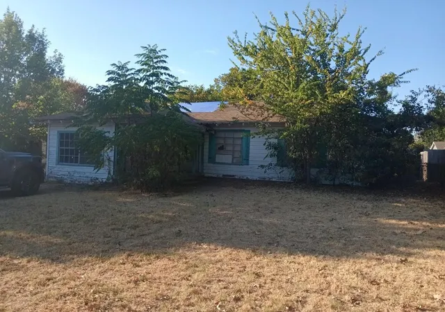 Photo 1 of Sale Pending at 7931 Wes Hodges Rd, Dallas, TX 75217 | MLS# 21381760 | Listing updated on 2026-09-14