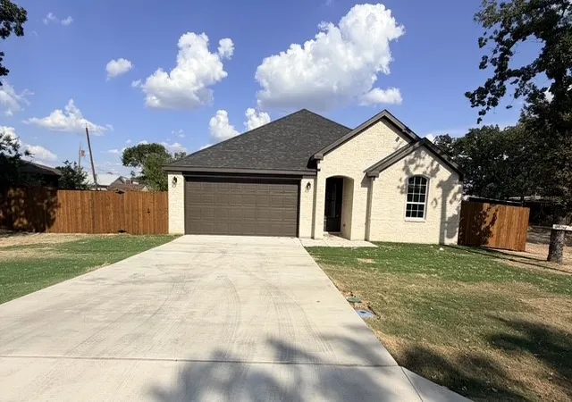 Photo 1 of Single family home for sale at 2904 Wilhoit Rd, Balch Springs, TX 75180 | MLS# 21381403 | Listing updated on 2026-10-05