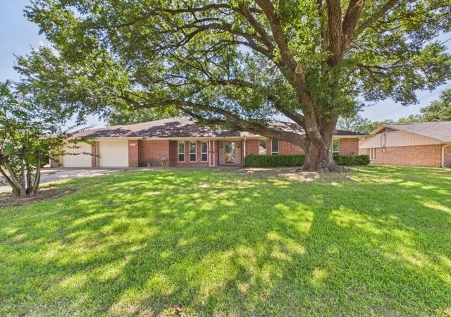 Photo 1 of Single family home for sale at 518 Ridgeway Ln, Chandler, TX 75758 | MLS# 21378093 | Listing updated on 2026-09-13
