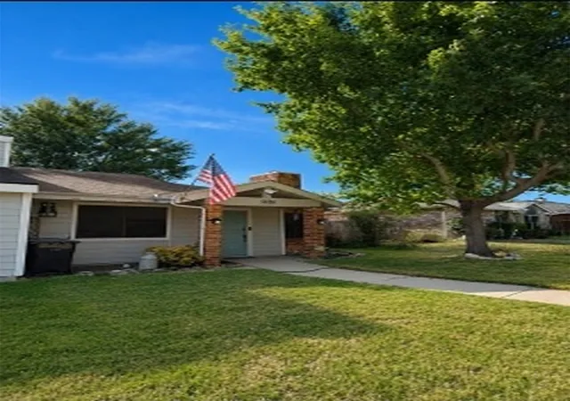 Photo 2 of Single family home for sale at 5826 Timbercrest Dr, Arlington, TX 76017 | MLS# 21377358 | Listing updated on 2026-09-20