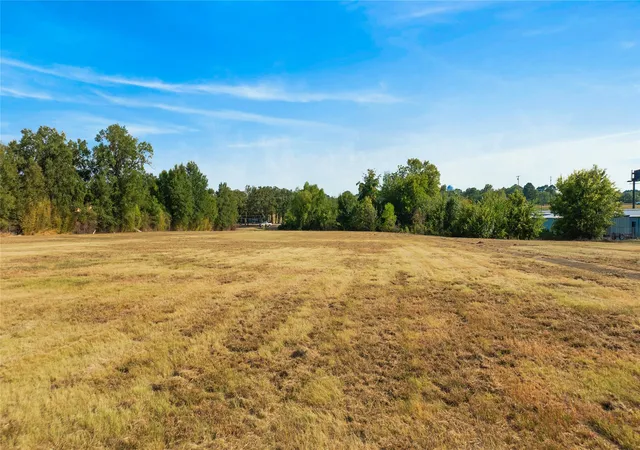 Photo 3 of Land for sale at 2610 Spur 139, Paris, TX 75462 | MLS# 21380557 | Listing updated on 2026-09-10