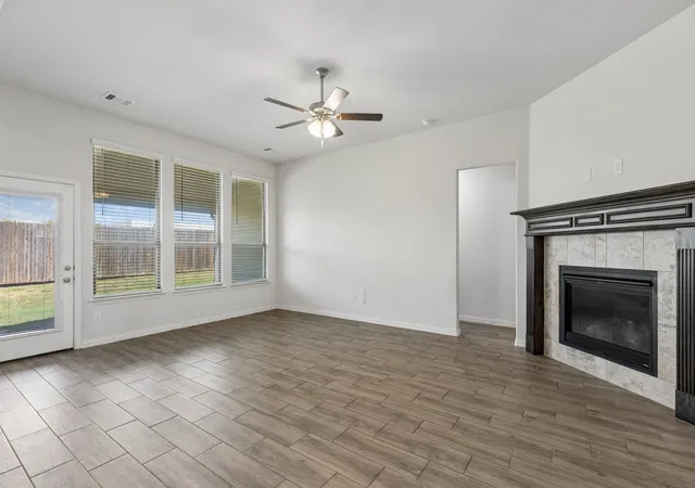 Photo 2 of Single family home for sale at 6248 Thunderwing Dr, Fort Worth, TX 76179 | MLS# 21380205 | Listing updated on 2026-09-12