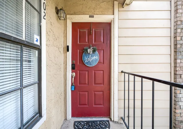 Photo 1 of Condo for sale at 4748 Old Bent Tree Ln #802, Dallas, TX 75287 | MLS# 21371317 | Listing updated on 2026-09-10