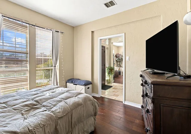 Photo 3 of Single family home for sale at 2427 Decoy Dr, Mesquite, TX 75181 | MLS# 21381990 | Listing updated on 2026-09-10