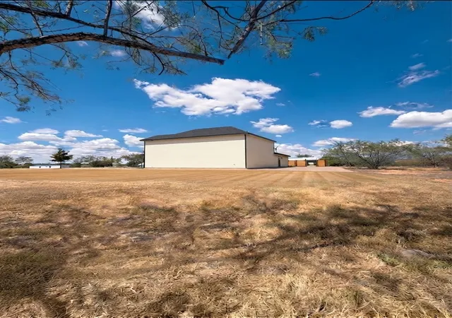 Photo 4 of Single family home for sale at 6049 County Rd 1030 B, Rice, TX 75155 | MLS# 21380016 | Listing updated on 2026-09-10