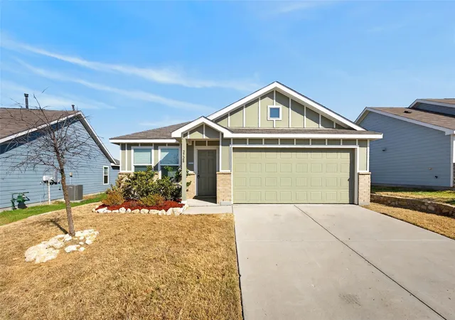 Photo 1 of Single family home for sale at 2728 Starwater Dr, Fort Worth, TX 76179 | MLS# 21382031 | Listing updated on 2026-09-11