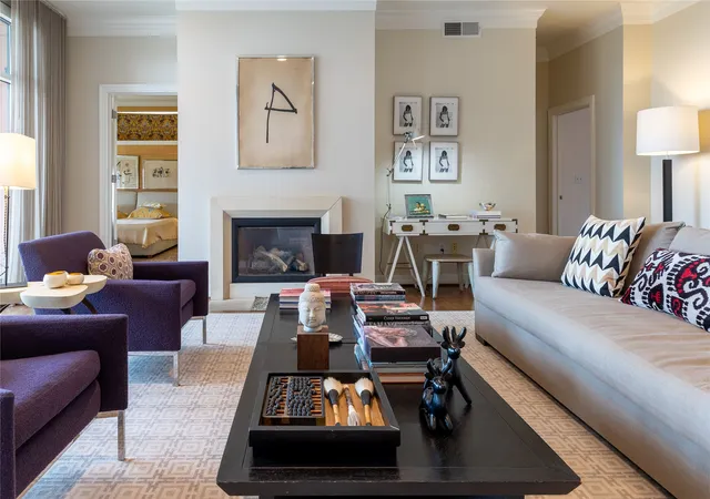 Photo 3 of Condo for sale at 2828 Hood St #707, Dallas, TX 75219 | MLS# 21376324 | Listing updated on 2026-09-09